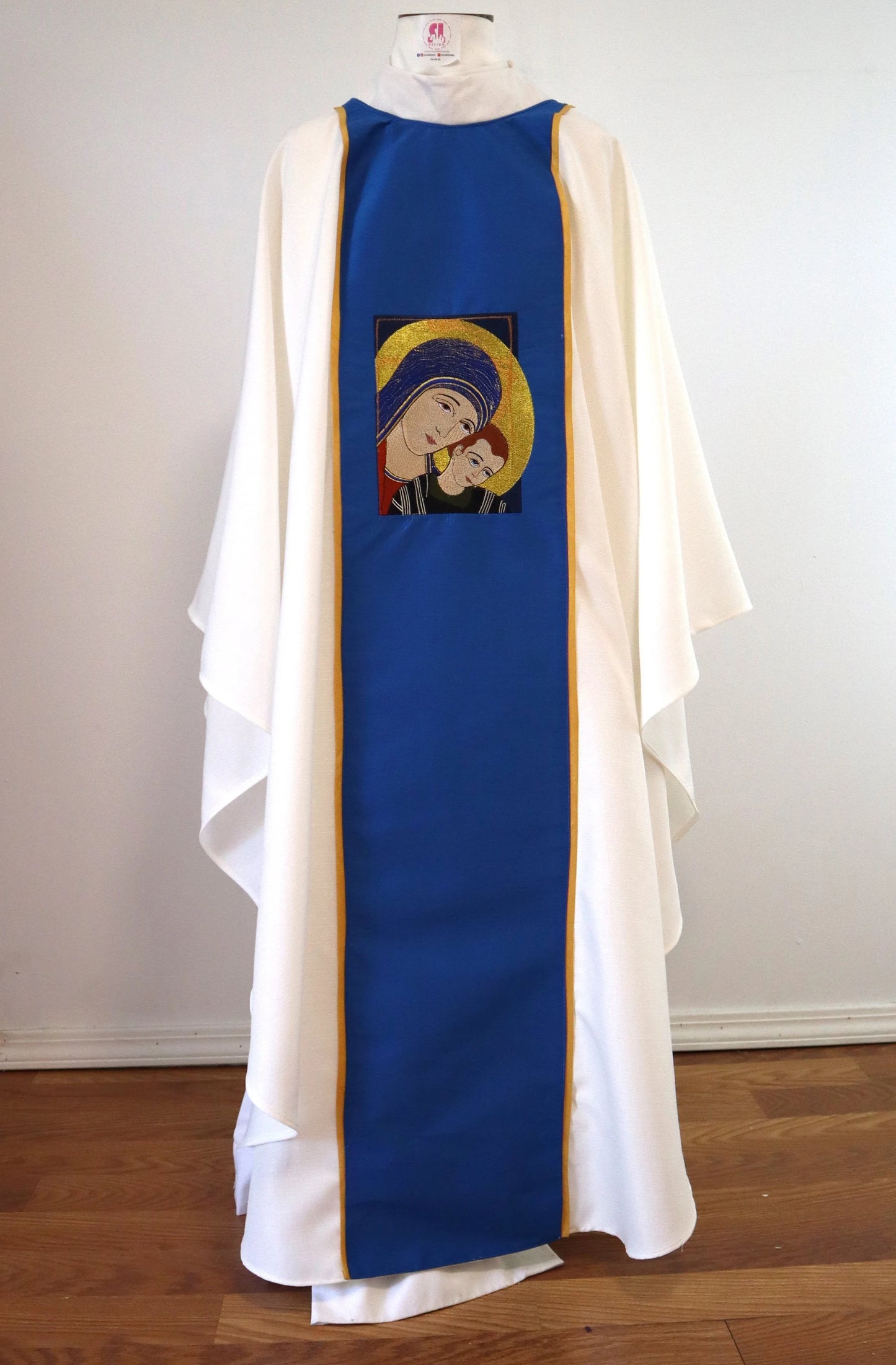 Our Lady of the Way - Dalmatic + Stole Set.