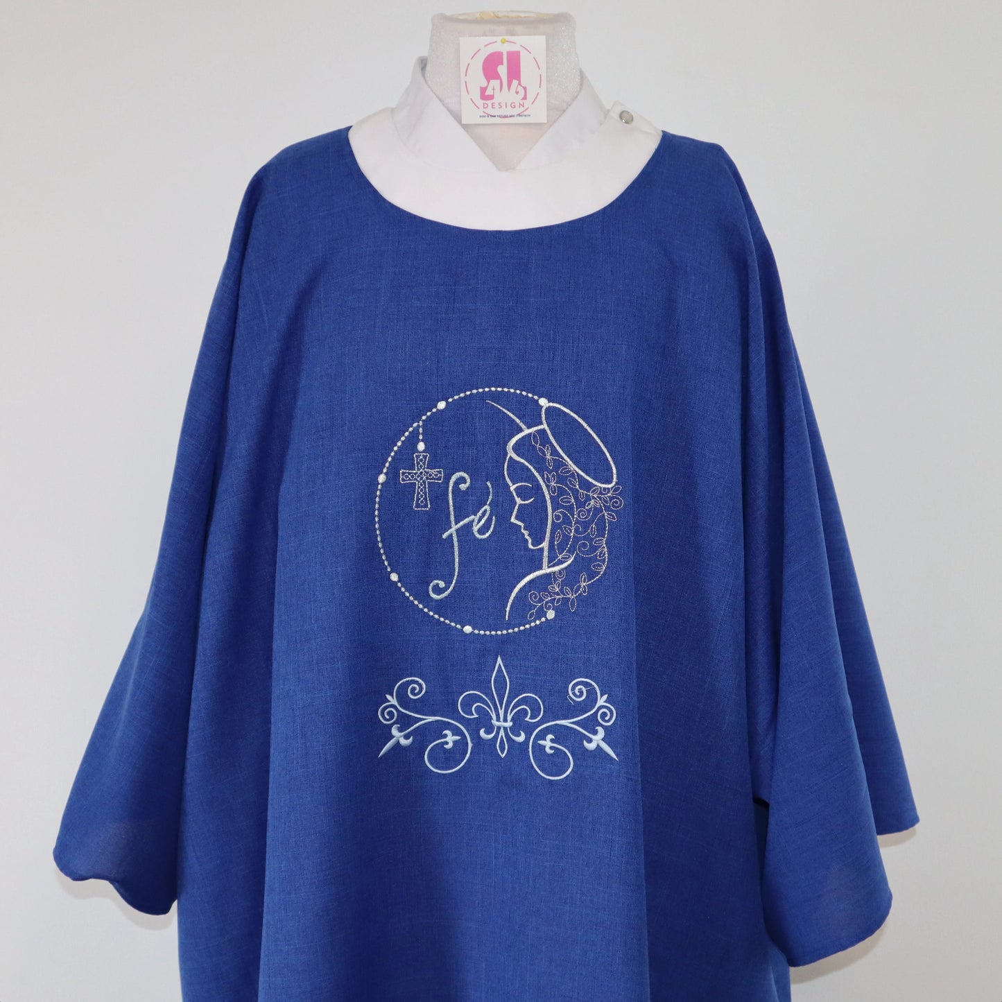 MARY MEDALLION - FE - Dalmatic