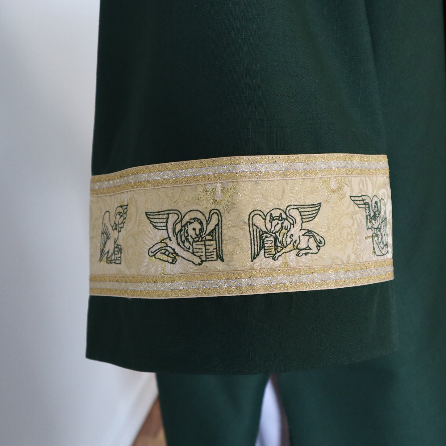 THE GOSPEL CROSS - Dalmatic + Travel Stole Set.