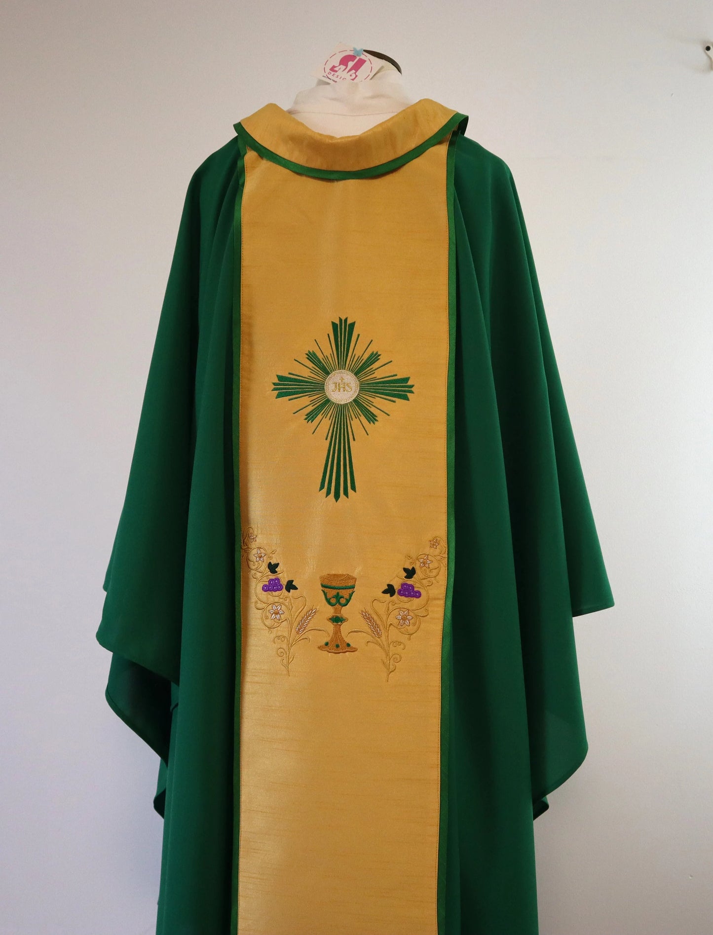 SAINT JUDE - Priest Set: Alb + Stole + Chasuble