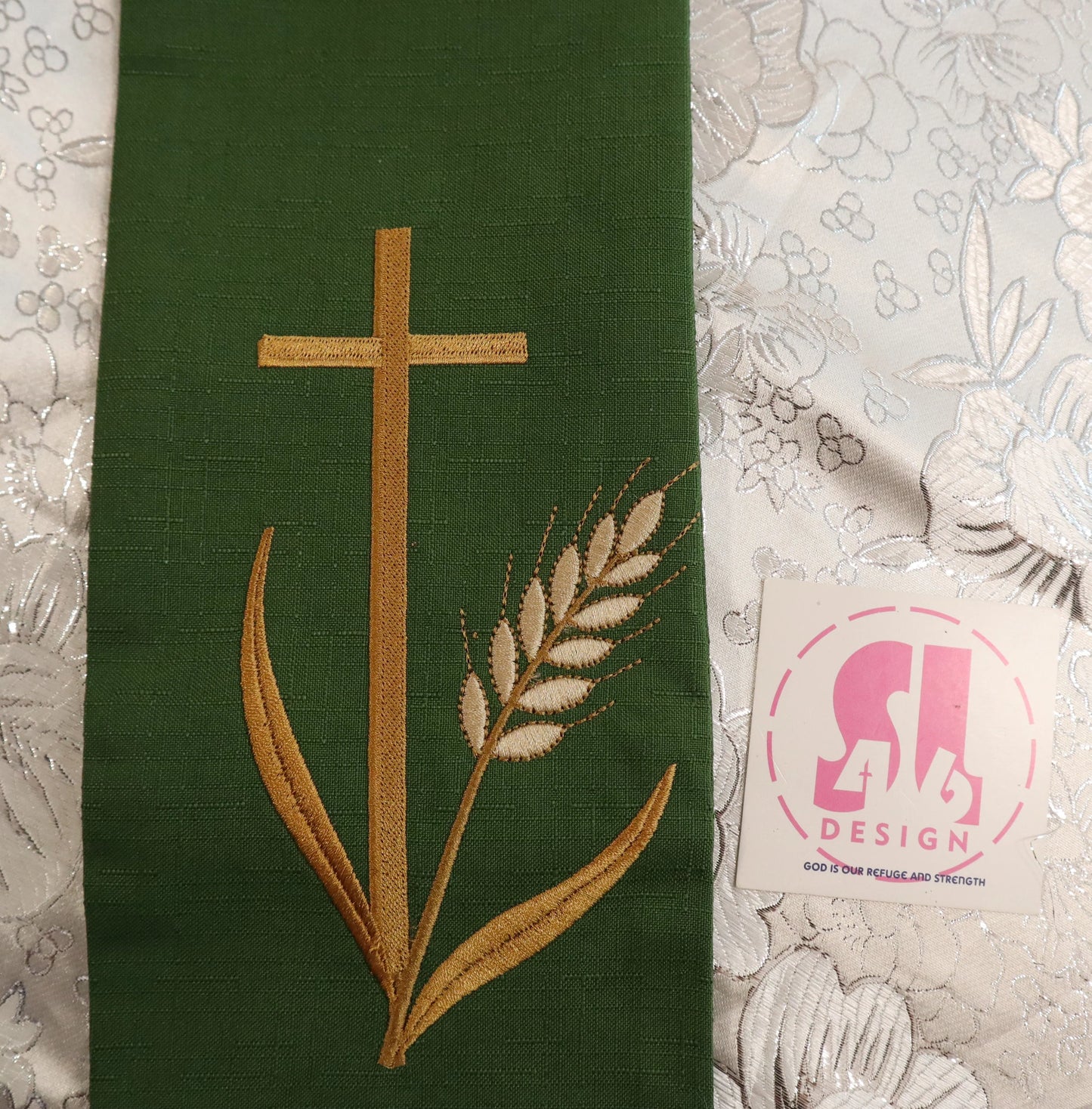 JHS CHALICE - Chasuble and Stole