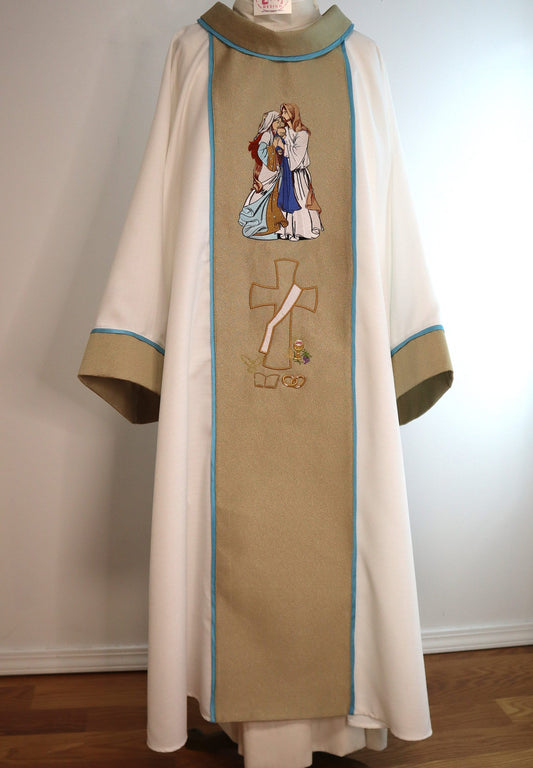 HOLY FAMILY - Dalmatic + Stole Set.