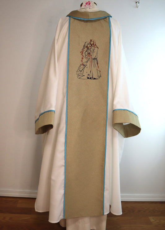 HOLY FAMILY - Dalmatic + Stole Set.