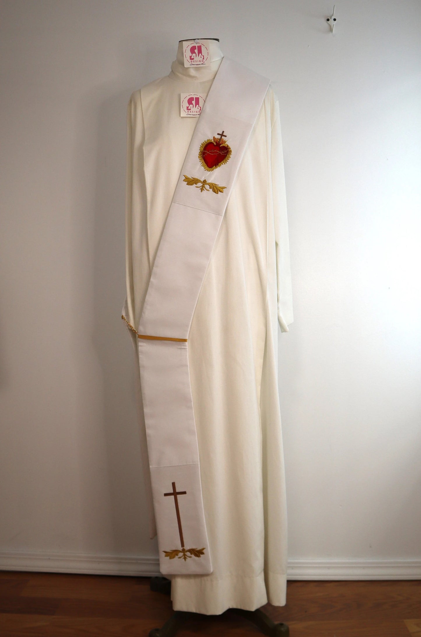 Sacred Heart with crown of thorns - deacon stole
