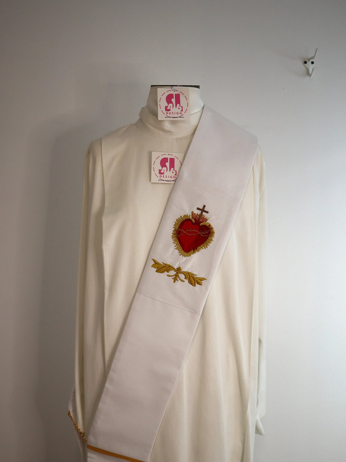 Sacred Heart with crown of thorns - deacon stole