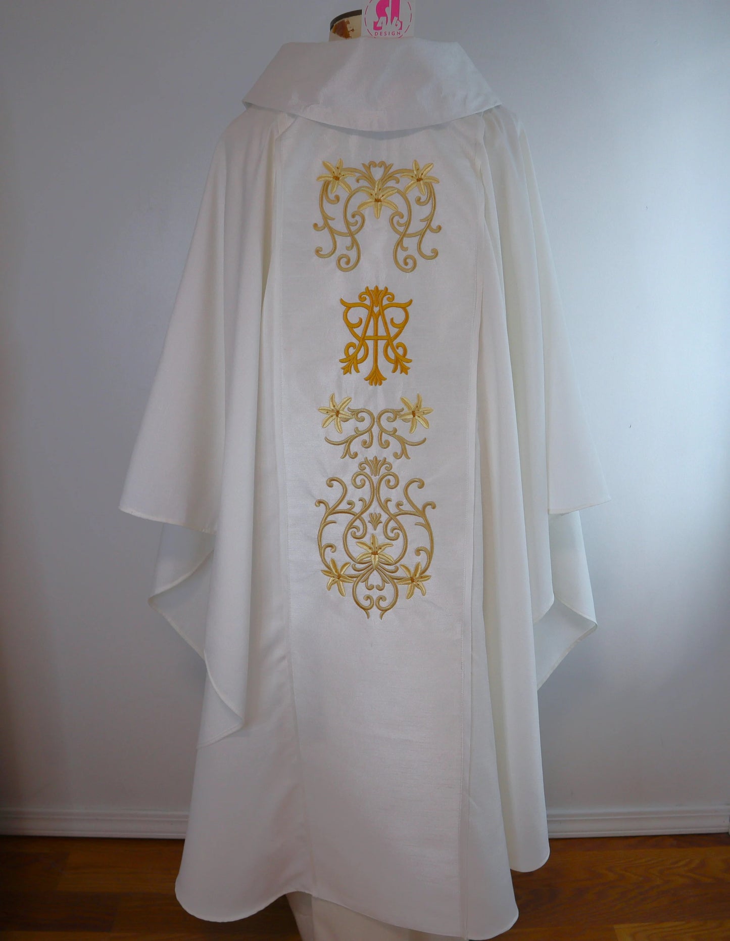 Our Lady of Fátima - Chasuble + Stole Set