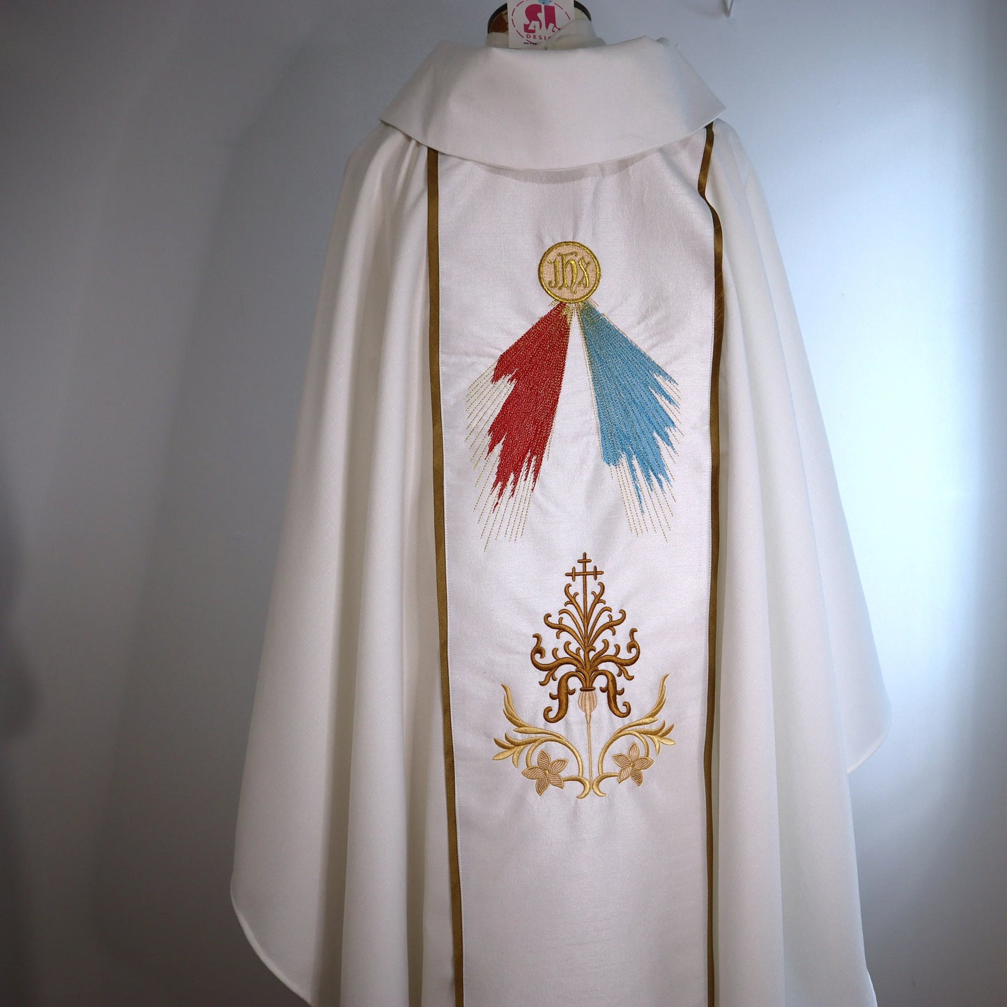 THE DIVINE MERCY - Chasuble + Stole Set