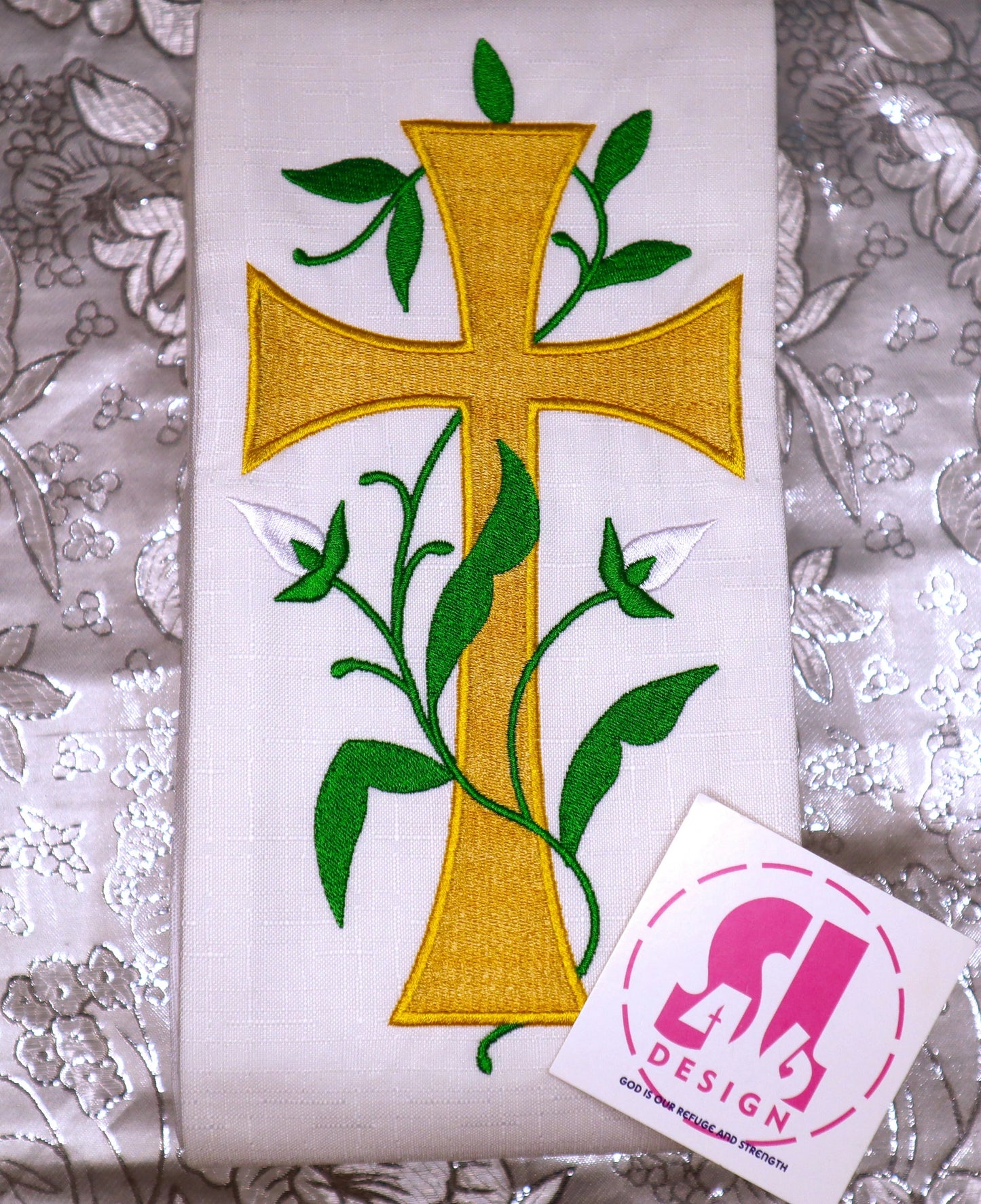 PENTECOSTAL CROSS - Chasuble & Stole Set