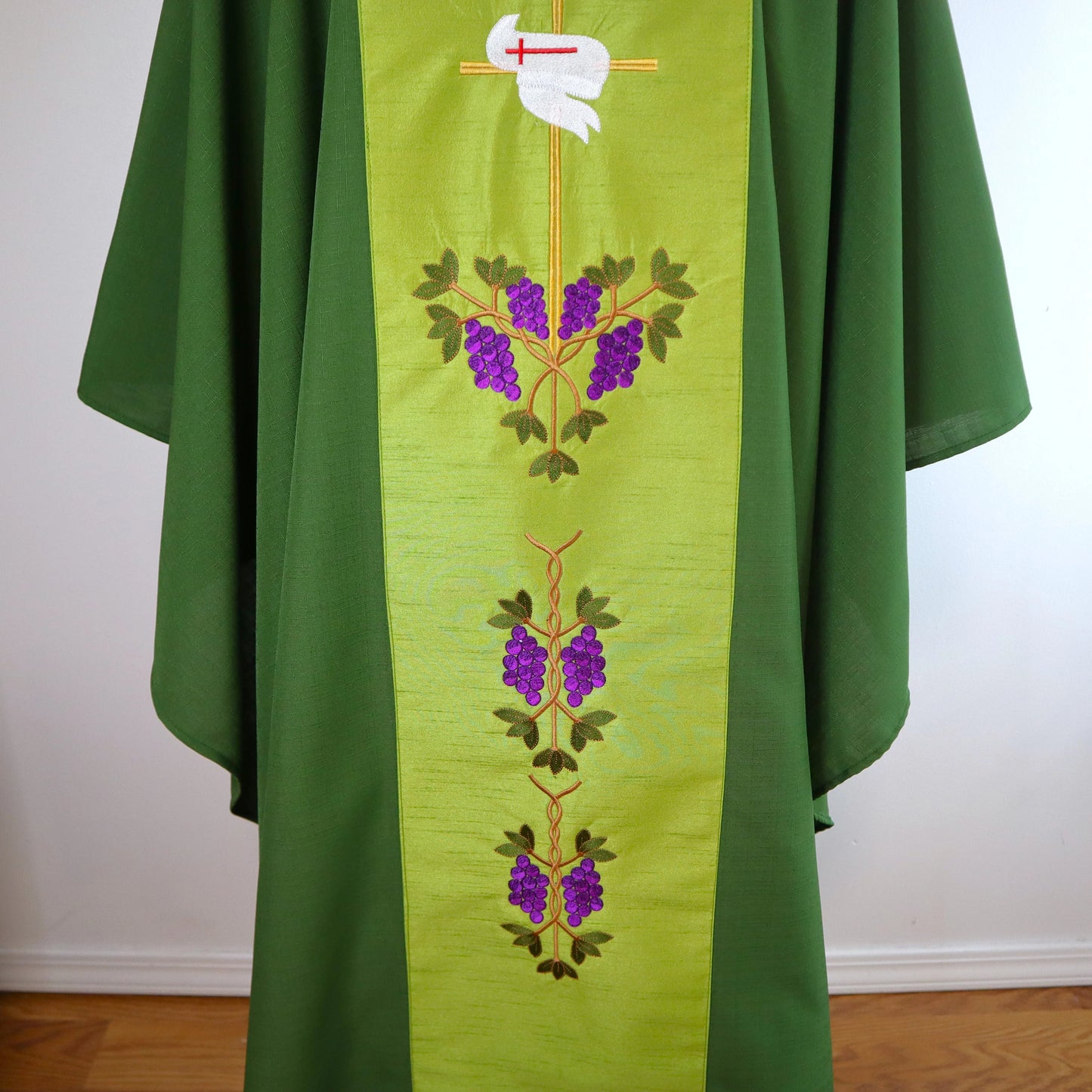 LAMB OF GOD - Chasuble + Stole Set