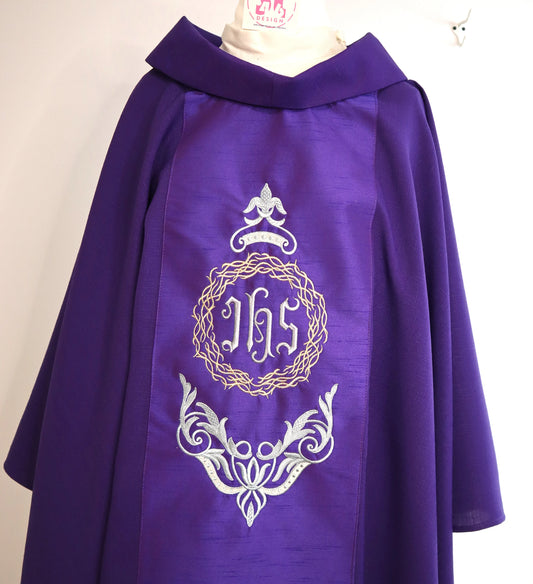 JHS medallion with crown of thorns chasuble and stole set.
