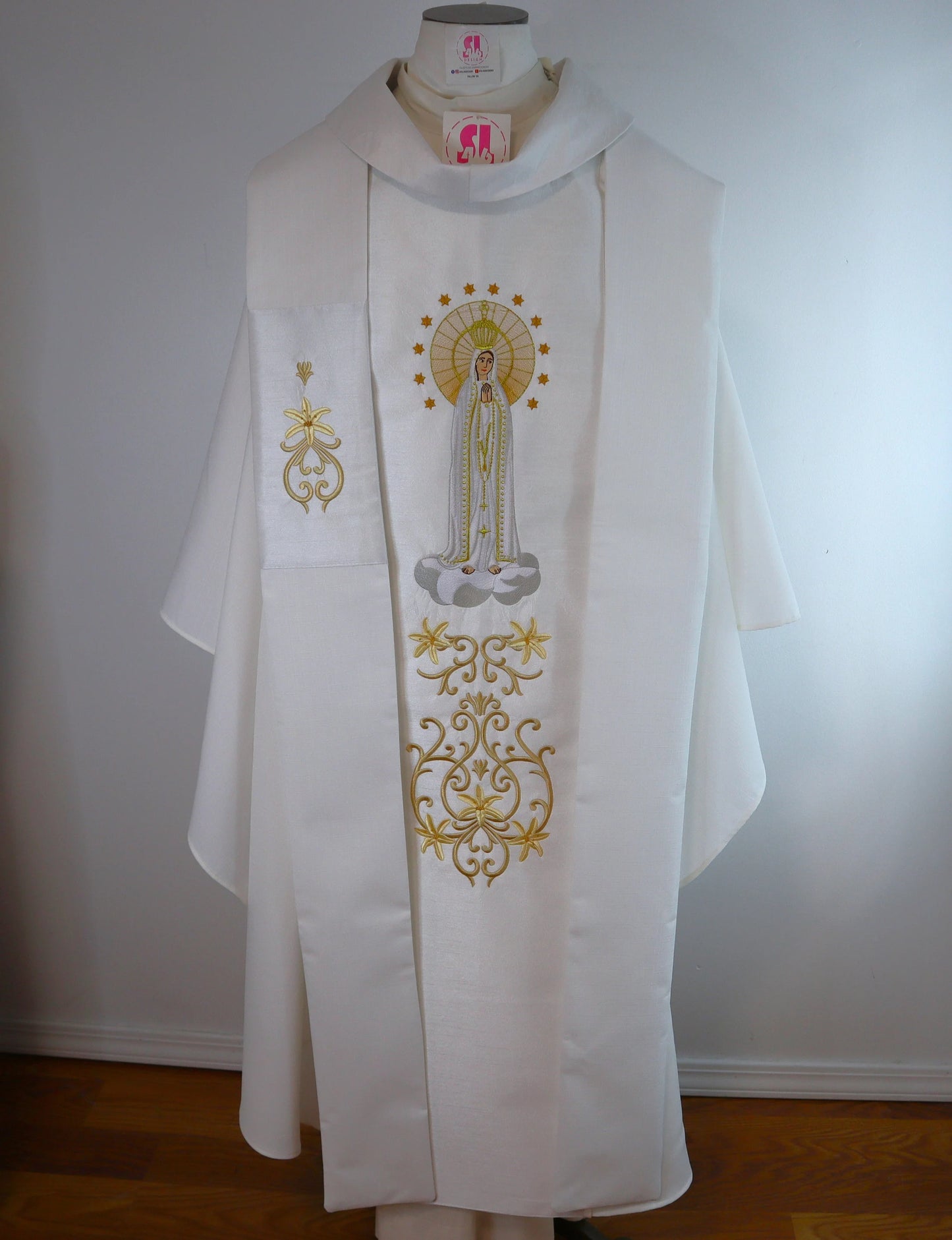 Our Lady of Fátima - Chasuble + Stole Set