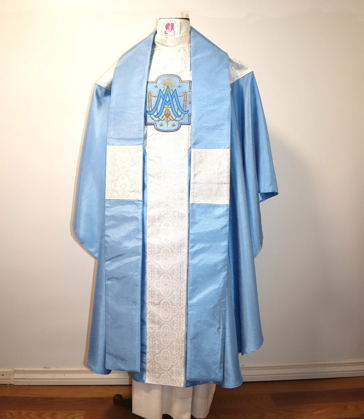 MARIAN MEDALLION - Chasuble + Stole Set