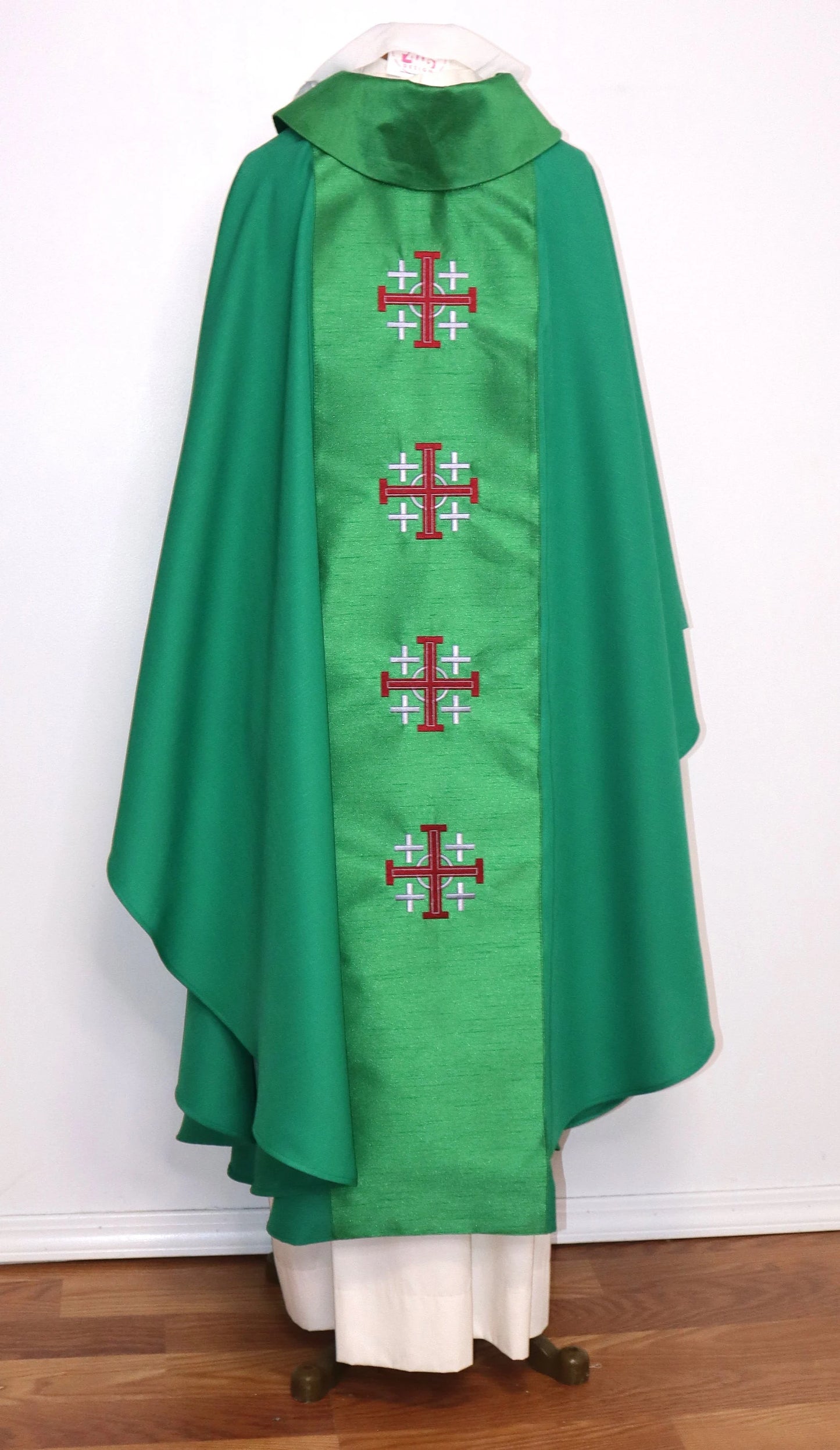 JERUSALEM CROSS - Chasuble + Stole Set
