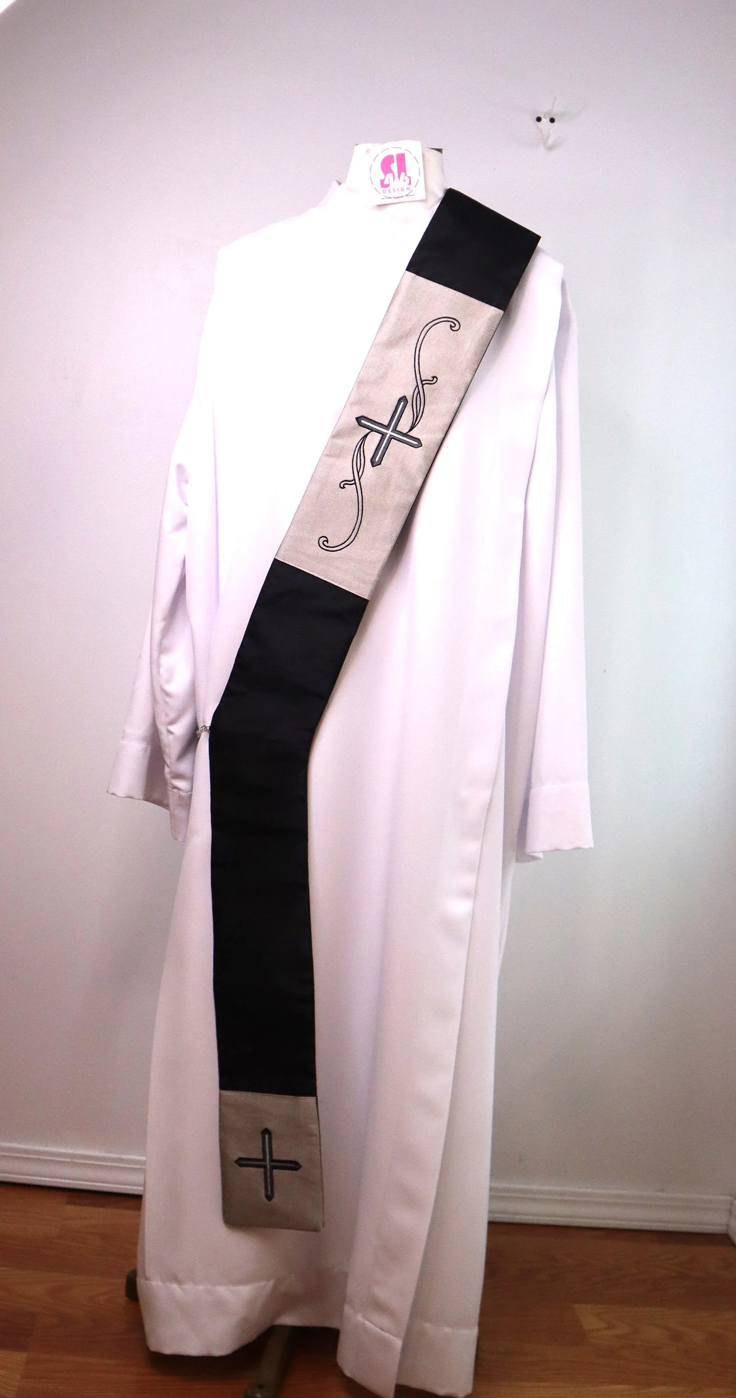 Set, Dalmatic, stole and travel stole