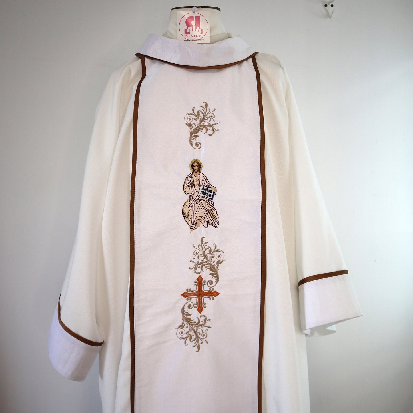 The Resurrection of Jesus - Dalmatic + Travel Stole Set