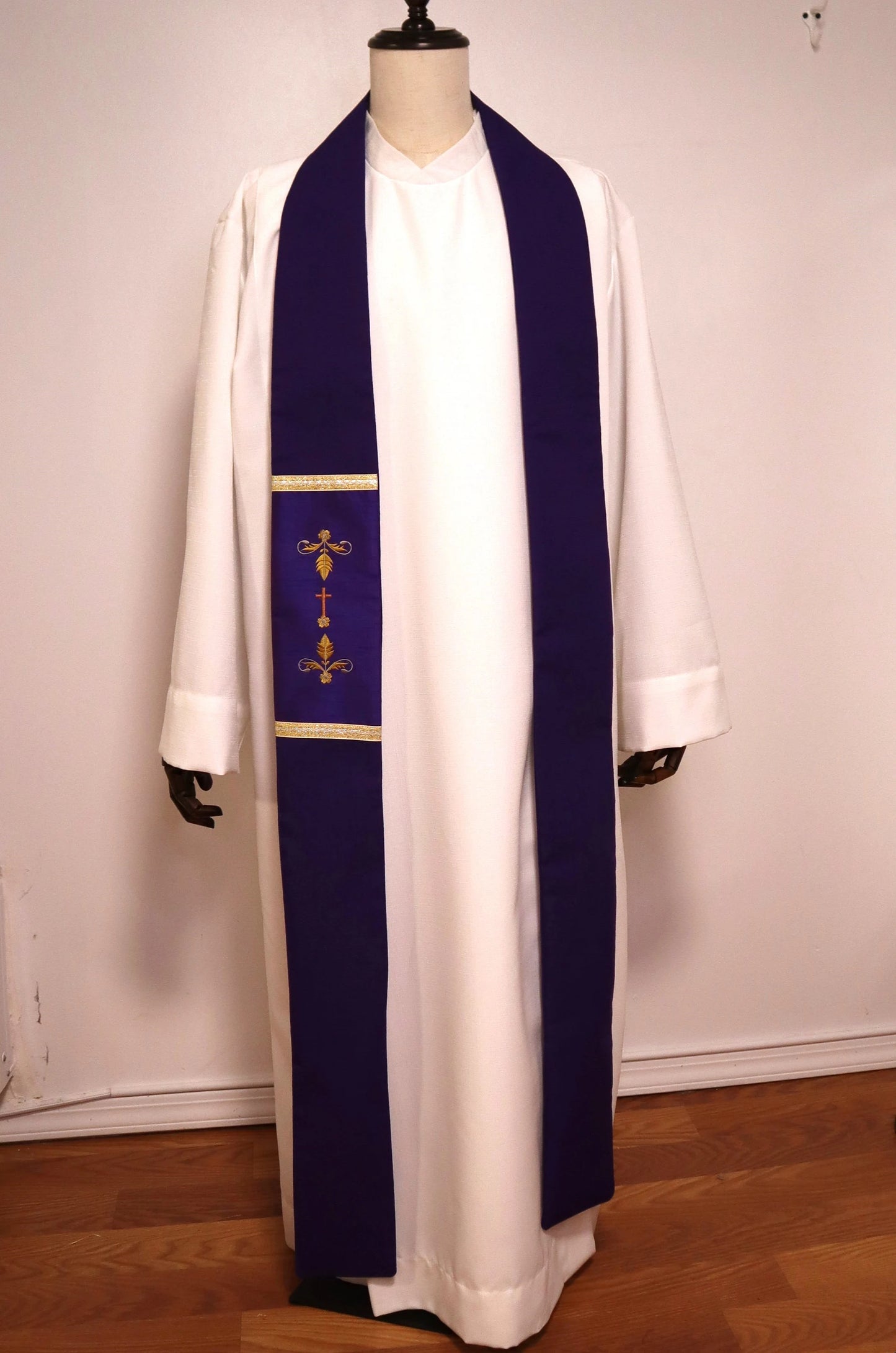 Sacred Heart of Jesus, Mary & Joseph - Chasuble + Stole Set
