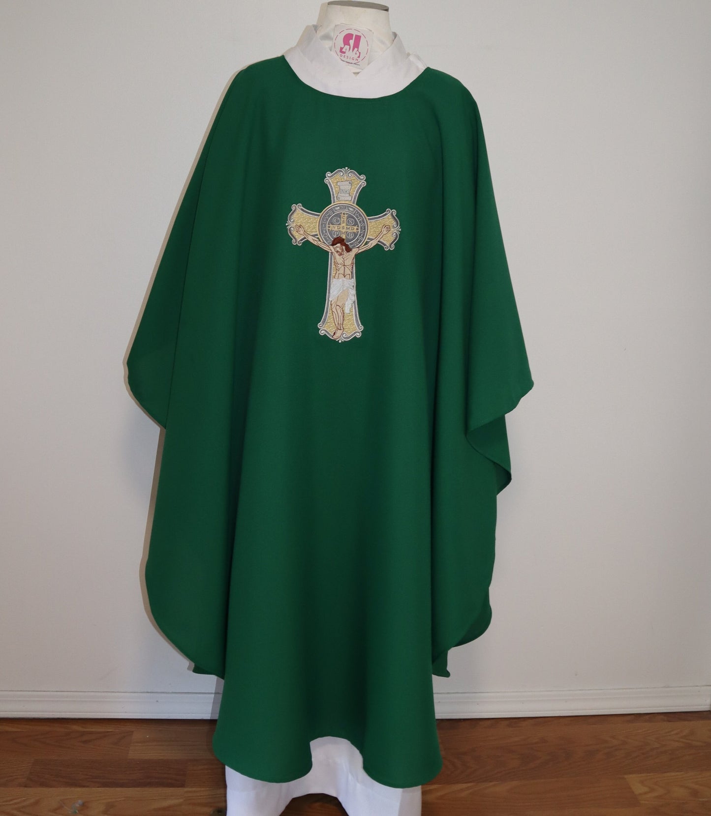 SAINT BENEDICT CRUCIFIX - chasuble and stole set