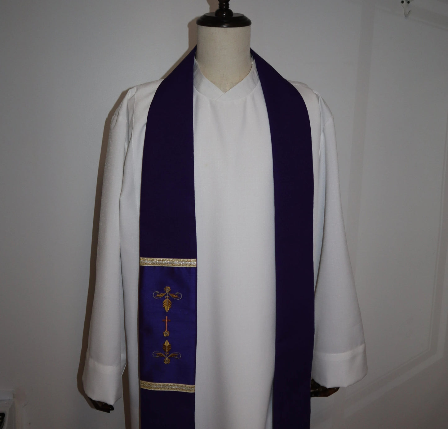 Sacred Heart of Jesus, Mary & Joseph - Chasuble + Stole Set