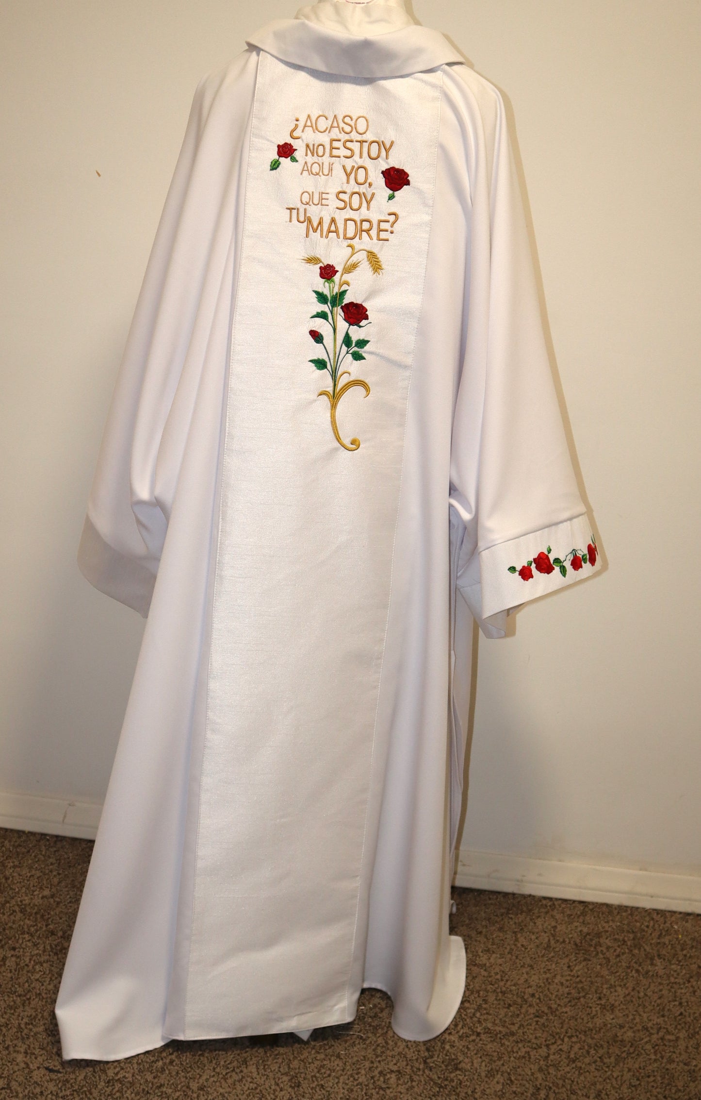 Nuestra Señora de Guadalupe - Dalmatic + Stole Set