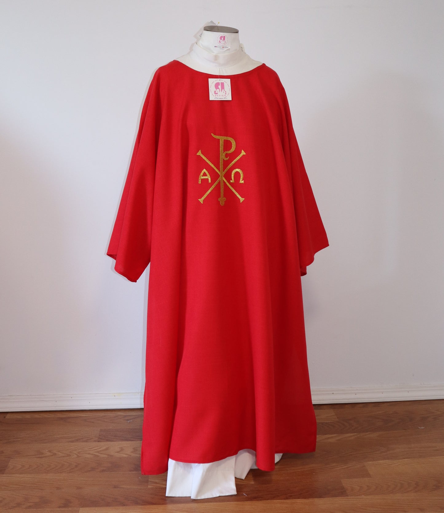 ALPHA & OMEGA - Chi Rho - Dalmatic