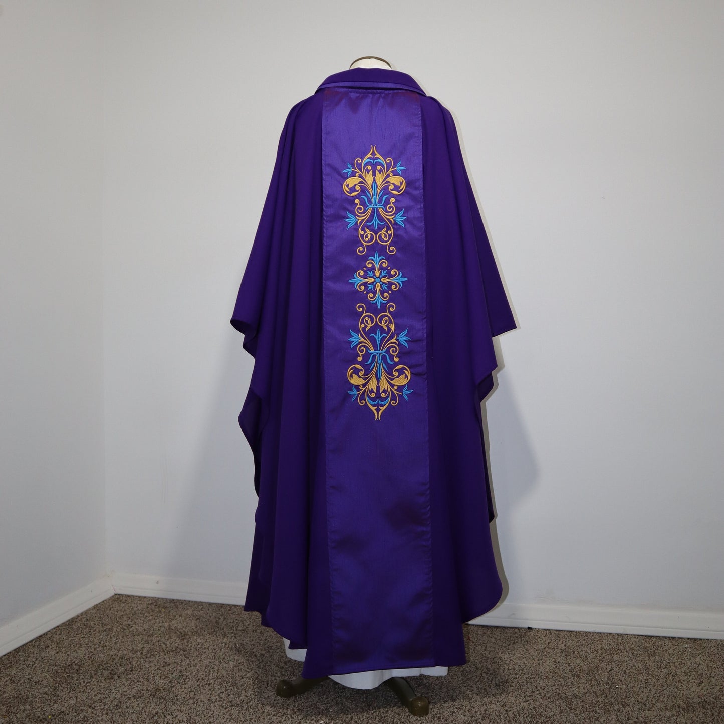 Priest  chasuble   - Our Lady of Sorrows Sancta Mater Dolorosa